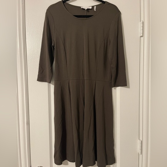 Green Lark & Ro Dress - Picture 1 of 3